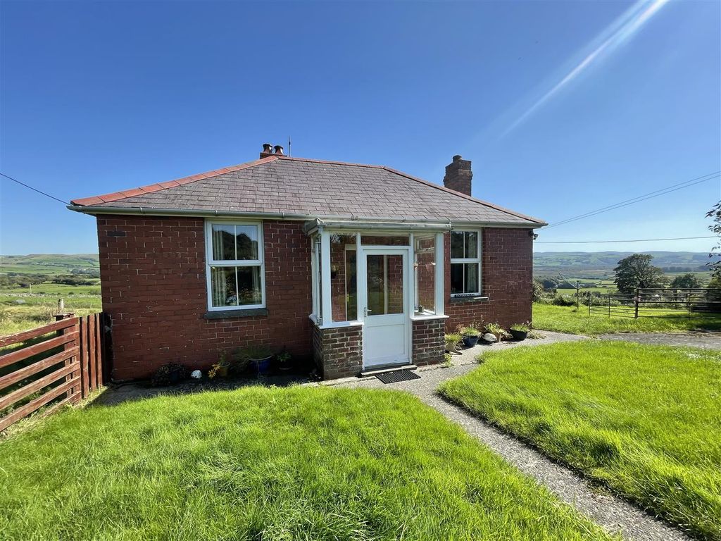 2 bed detached bungalow for sale in Ystrad Meurig SY25, £330,000