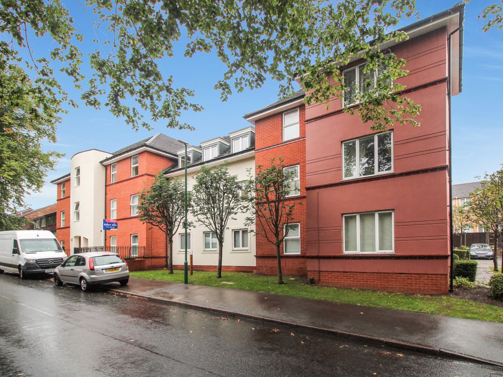 1 bed flat for sale in Hamilton Court, Hamilton Road, Carrington NG5, £100,000