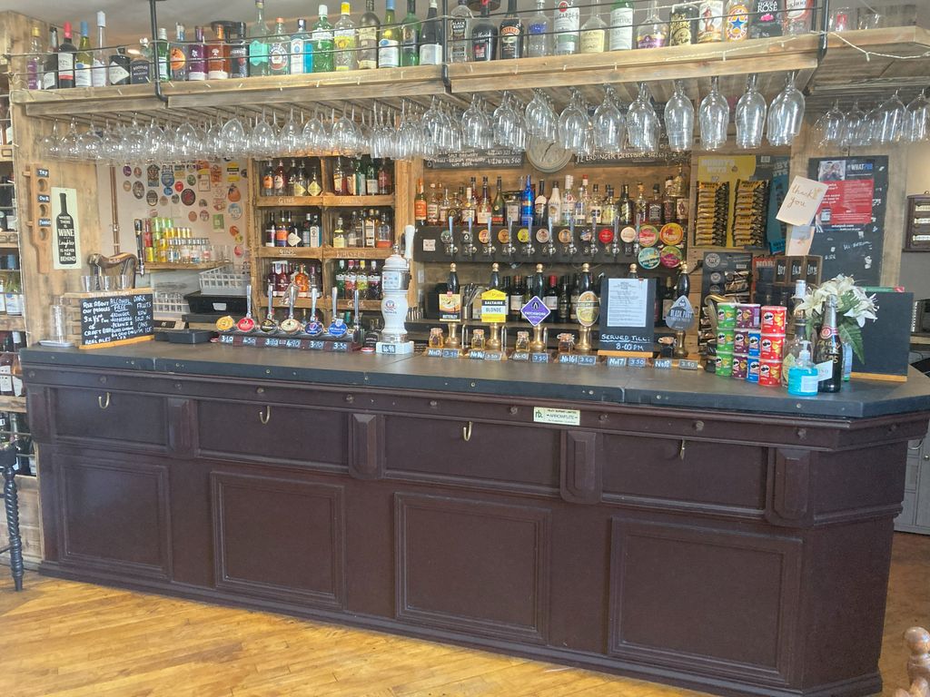 Pub/bar for sale in Chorley Road, Preston PR5, £410,000
