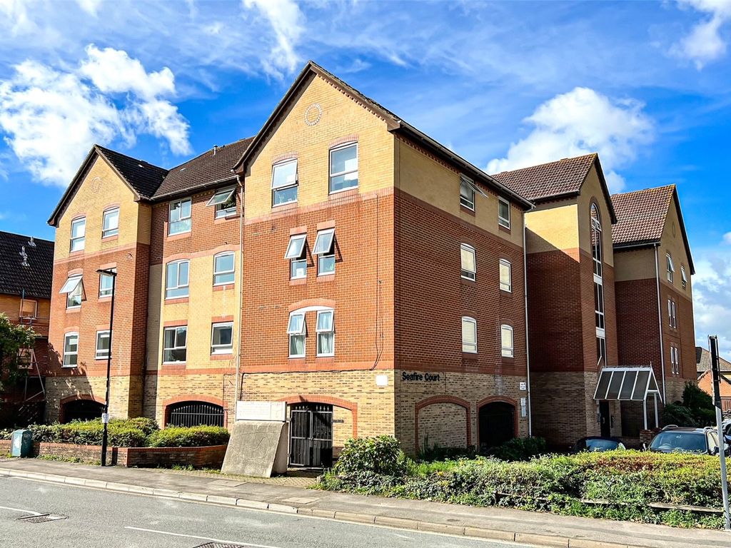 2 bed flat for sale in Seafire Court, 1 Mitchell Close, Southampton, Hampshire SO19, £160,000