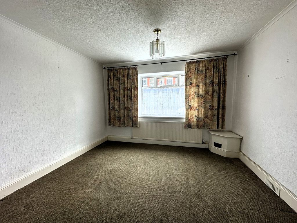2 bed terraced house for sale in Commercial Street, Ystradgynlais, Swansea. SA9, £140,000