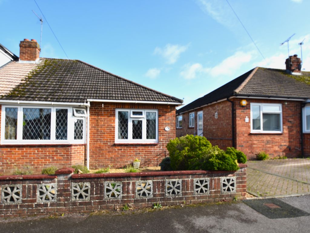 2 bed semi-detached bungalow for sale in Linda Grove, Waterlooville PO8, £250,000