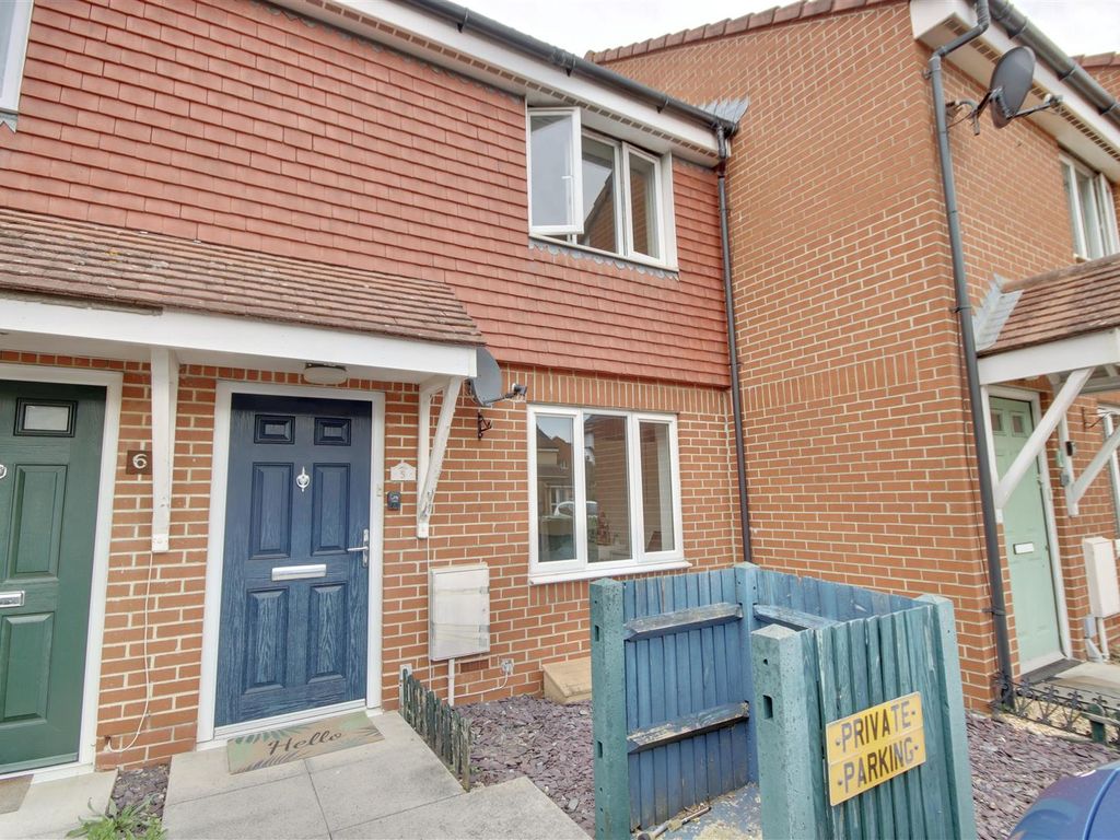 2 bed terraced house for sale in Kingfisher Court, Portsmouth PO3, £260,000