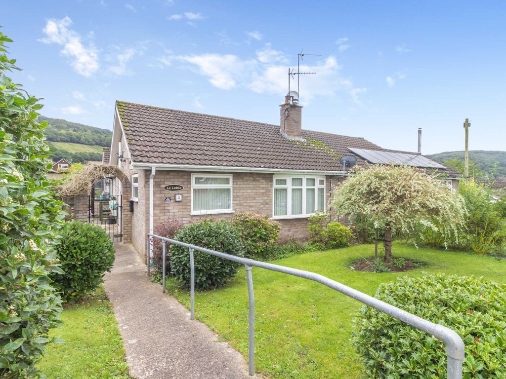 3 bed bungalow for sale in Hillcrest Close, Monmouth, Monmouthshire NP25, £275,000