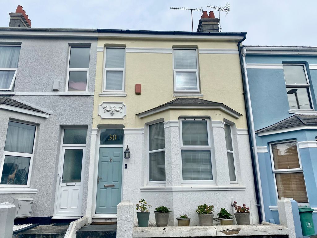 3 bed terraced house for sale in Onslow Road, Plymouth PL2, £230,000