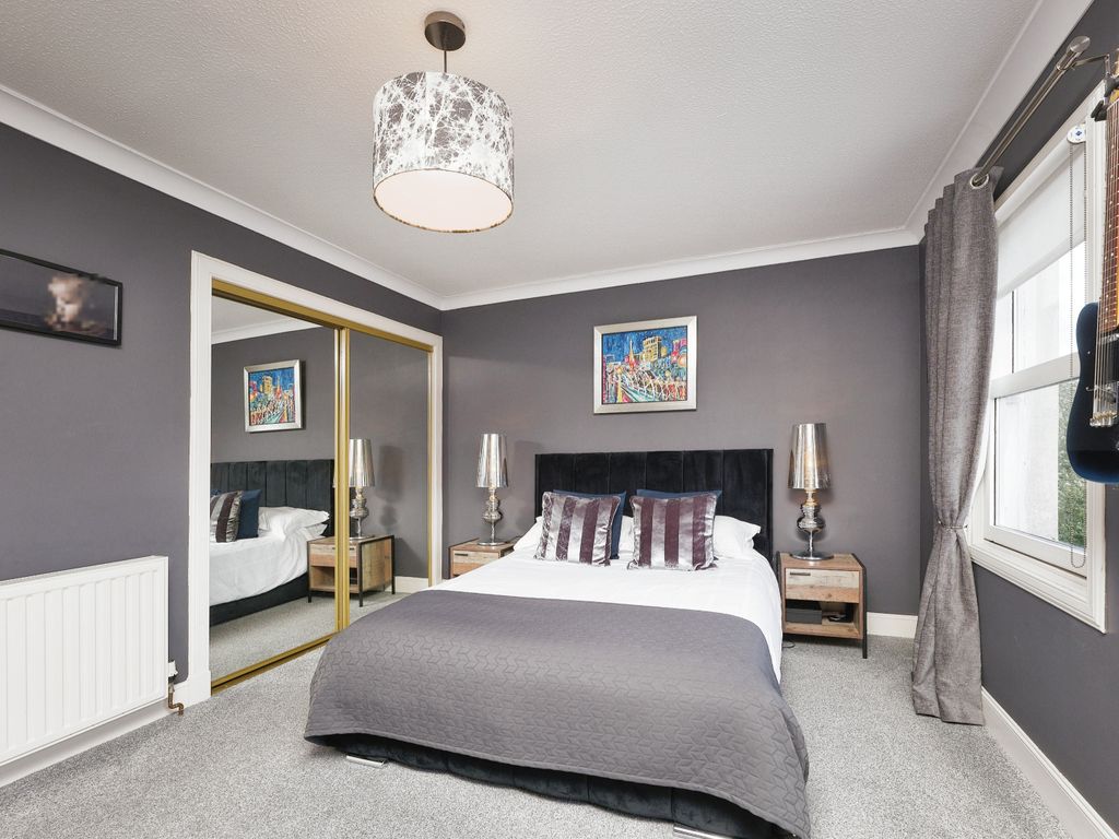 2 bed flat for sale in Lade Court, Lochwinnoch PA12, £145,000