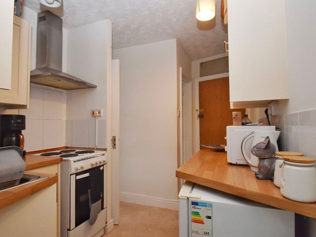 1 bed flat for sale in Alpha Road, Cambridge CB4, £225,000