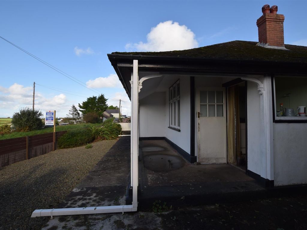 3 bed detached bungalow for sale in Brynhoffnant, Llandysul SA44, £205,000