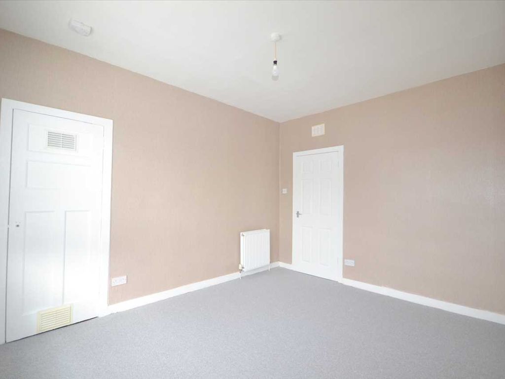 2 bed flat for sale in Watson Avenue, Bankhead, Glasgow G73, £92,000