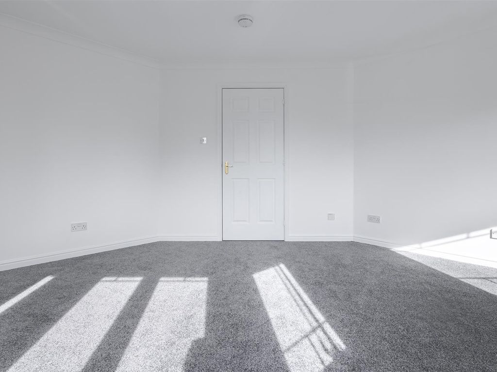 1 bed flat for sale in Mccormack Place, Larbert FK5, £114,995