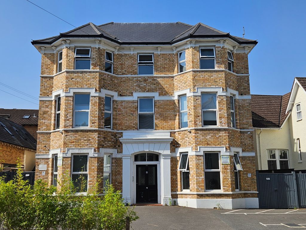 Block of flats for sale in West Cliff Holiday Lettings, Bournemouth BH2, £995,000