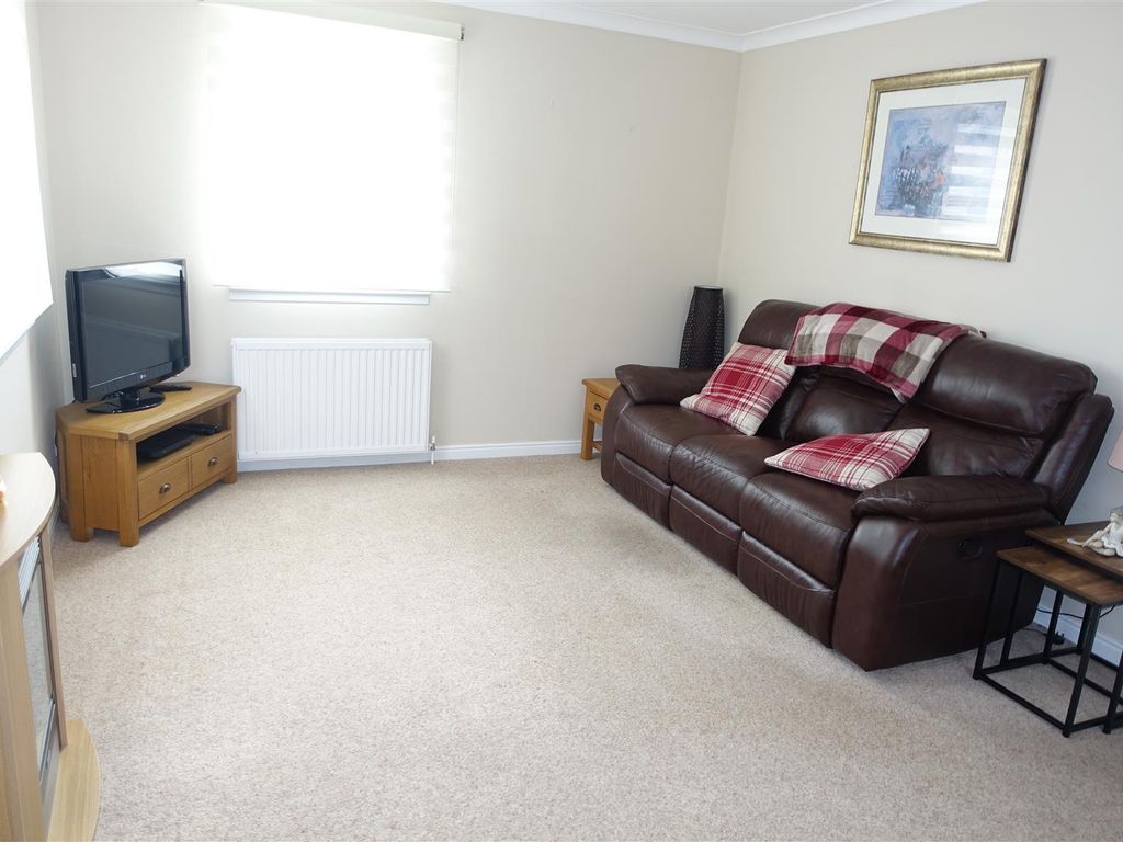 2 bed property for sale in The Tower Gardens, Bo'ness EH51, £125,000