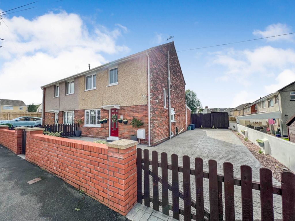 3 bed semi-detached house for sale in Hawthorne Avenue, Gorseinon, Swansea, West Glamorgan SA4, £210,000
