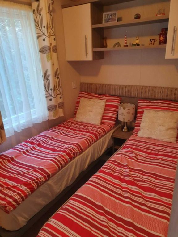 2 bed mobile/park home for sale in Morfa Bychan, Porthmadog LL49, £35,850