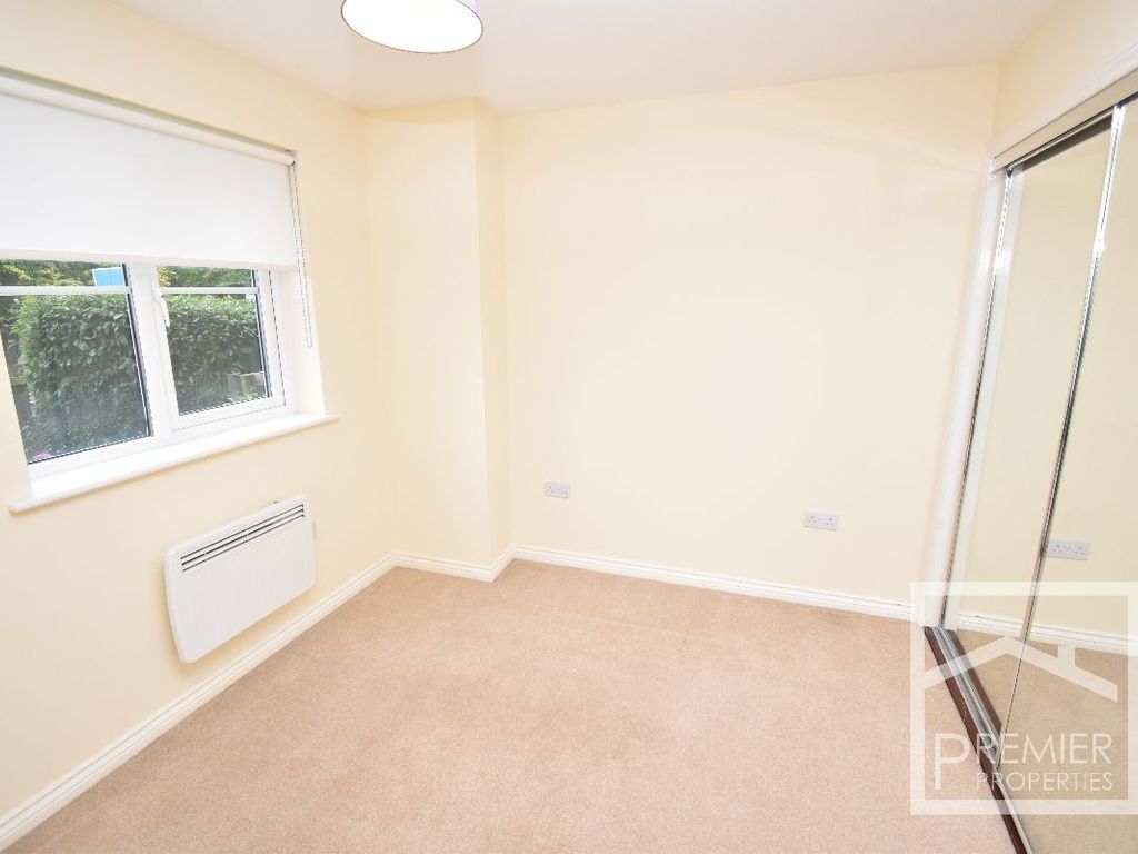 2 bed flat for sale in Morag Riva Court, Uddingston, Glasgow G71, £160,000
