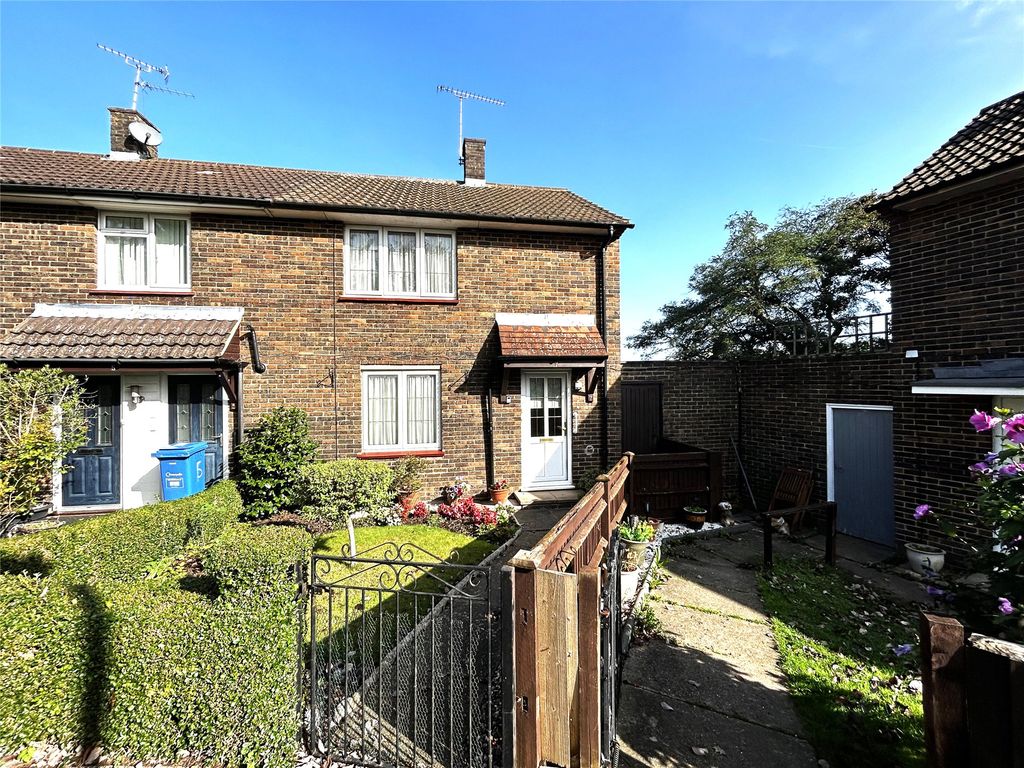 2 bed end terrace house for sale in Brownrigg Crescent, Bracknell, Berkshire RG12, £315,000