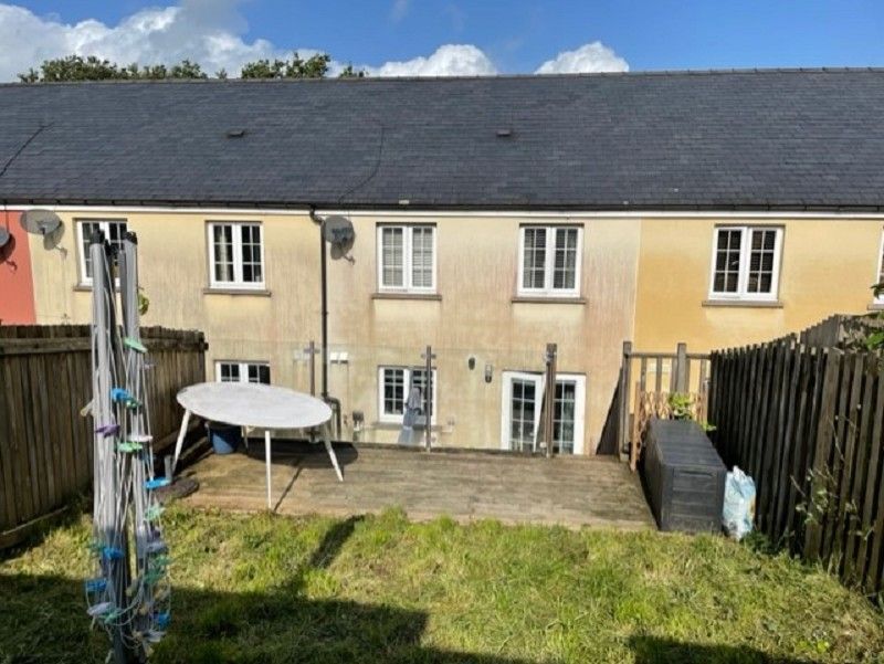 4 bed terraced house for sale in Parc Pencrug, Llandeilo, Carmarthenshire. SA19, £219,950