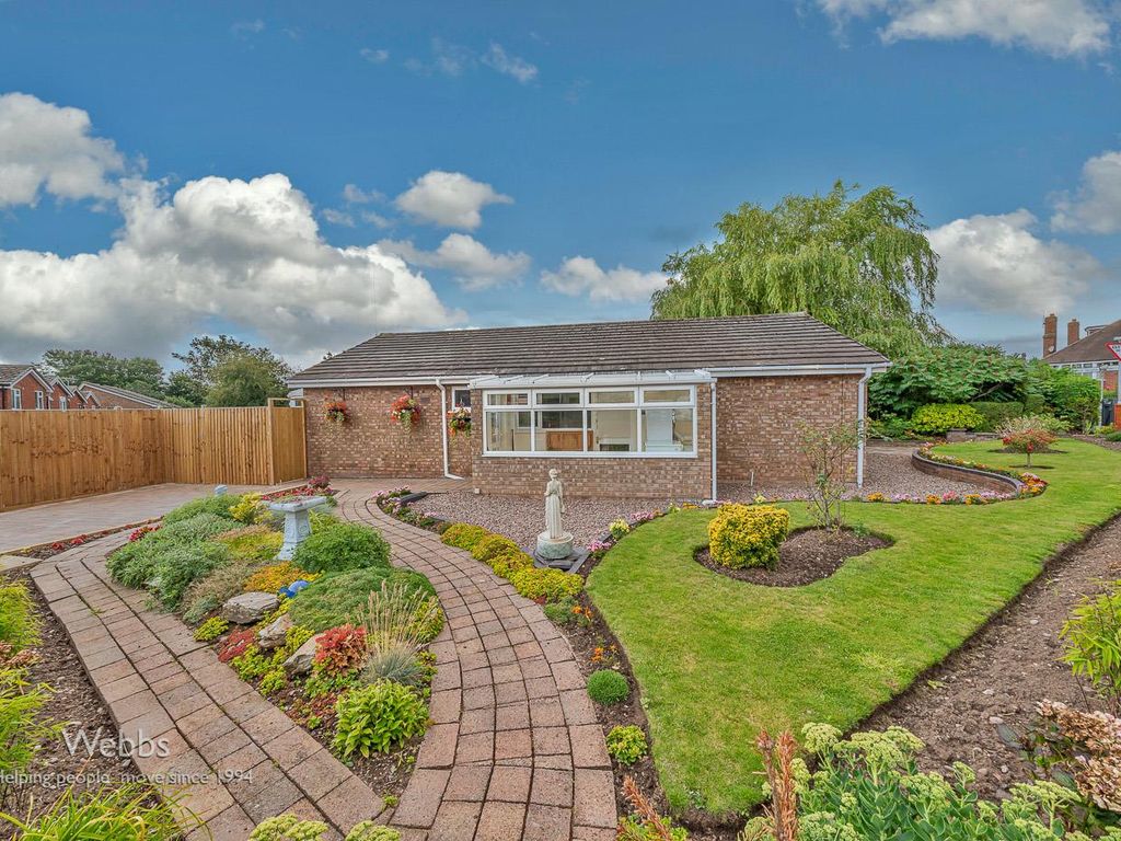 2 bed detached bungalow for sale in Chorley Road, Chase Terrace, Burntwood WS7, £325,000