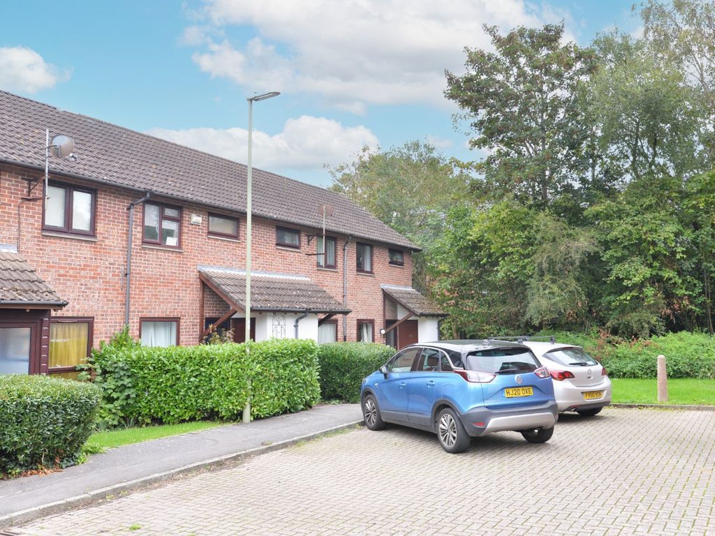 2 bed end terrace house for sale in Summertrees Court, New Milton, Hampshire BH25, £255,000