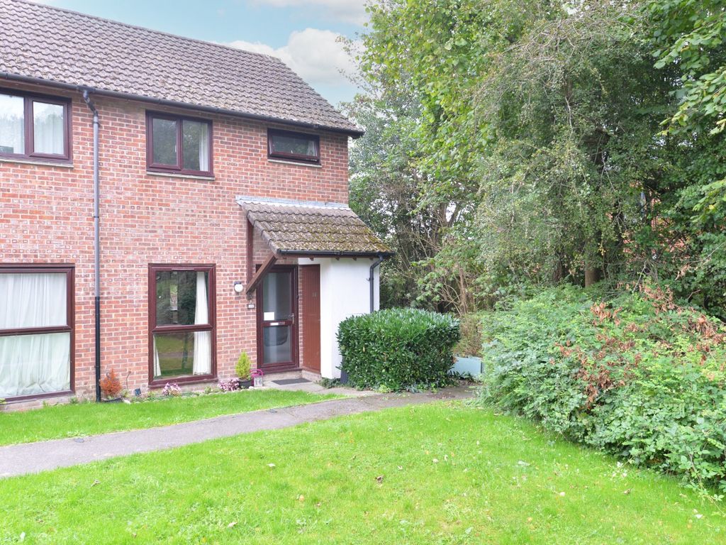 2 bed end terrace house for sale in Summertrees Court, New Milton, Hampshire BH25, £255,000