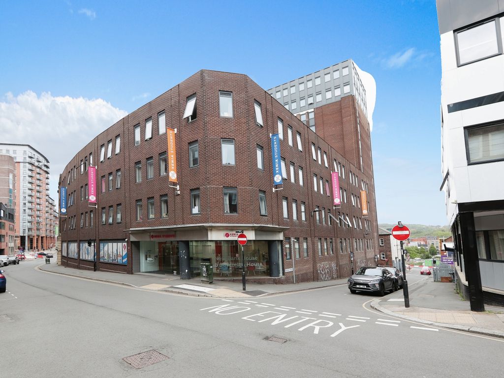 1 bed flat for sale in Queen Street, Sheffield, South Yorkshire S1, £30,000