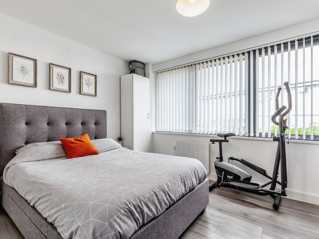 2 bed flat for sale in Stockwood Road, Brislington, Bristol BS4, £240,000