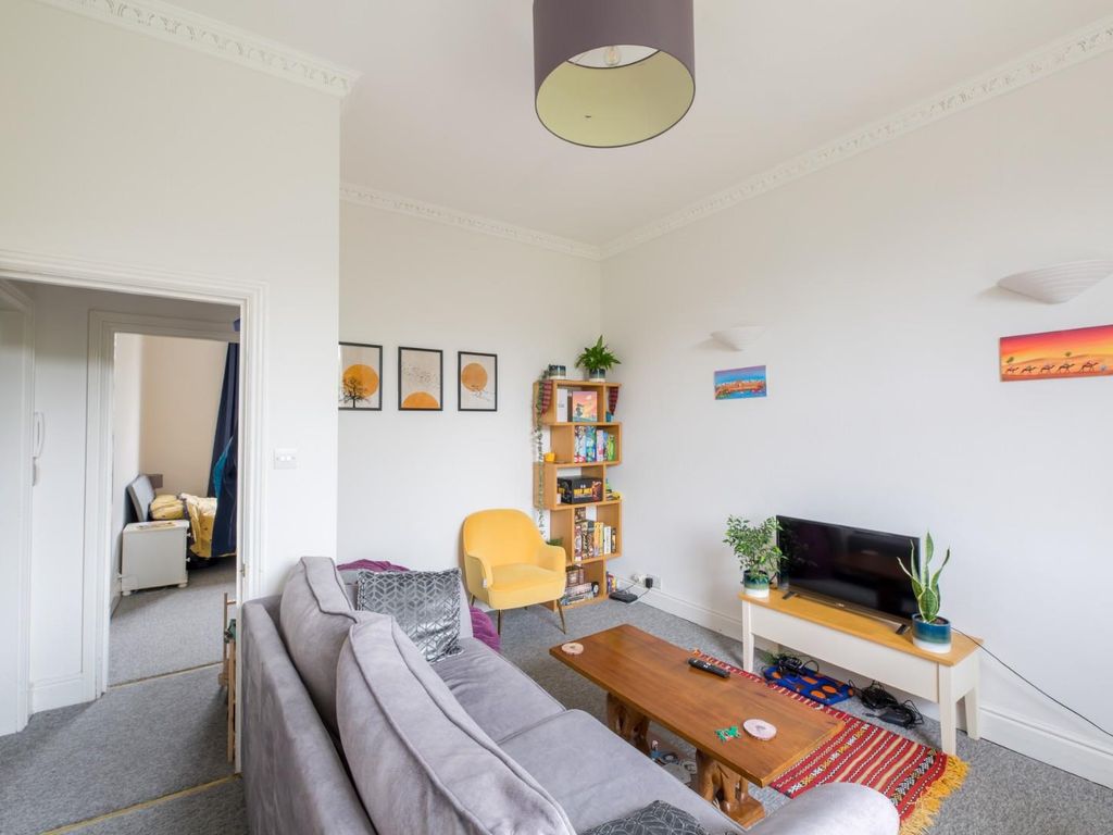 1 bed flat for sale in Kensington Place, Bath BA1, £240,000