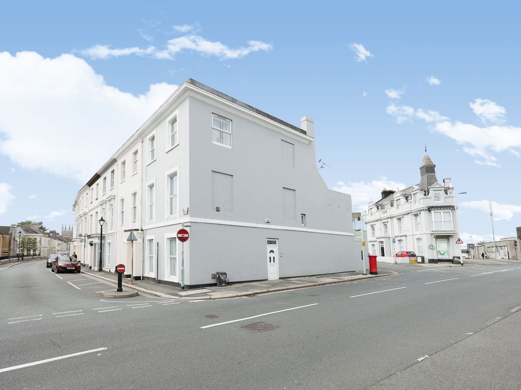 1 bed flat for sale in Clifton Place, Plymouth, Devon PL4, £100,000