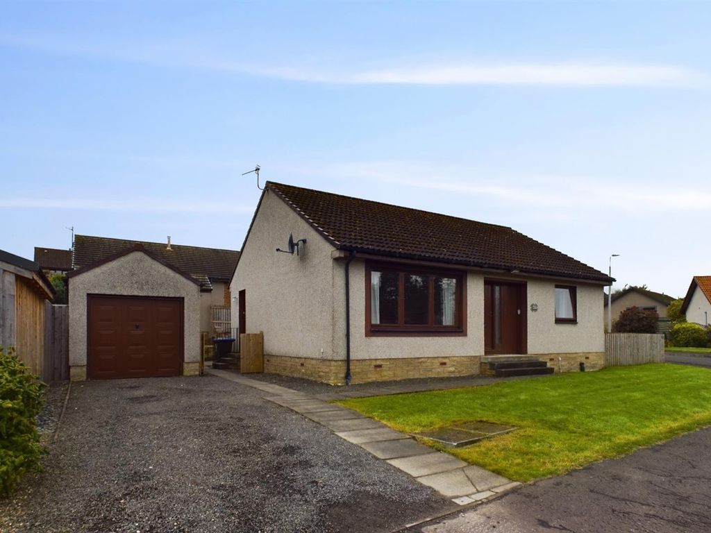 3 bed detached bungalow for sale in 67 Hatton Road, Luncarty PH1, £228,950