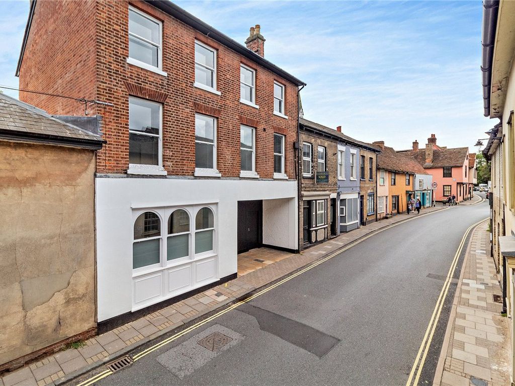 1 bed flat for sale in Gainsborough Street, Sudbury, Suffolk CO10, £165,000