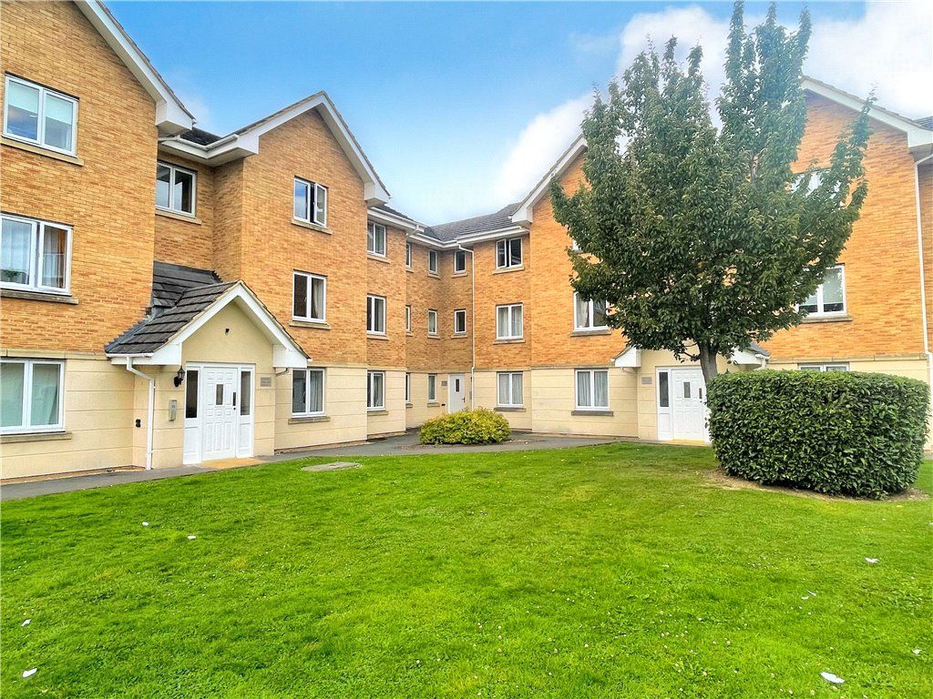 2 bed flat for sale in Lloyd Close, Cheltenham, Gloucestershire GL51, £160,000