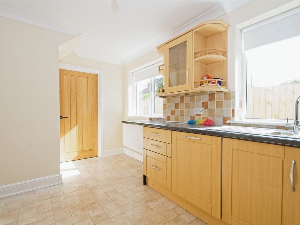 3 bed detached house for sale in Park Drive, Bargoed CF81, £270,000