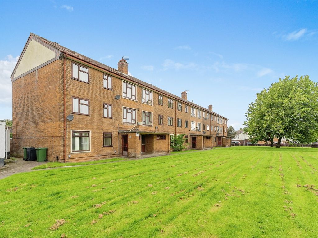 2 bed flat for sale in Berrylands Road, Moreton, Wirral CH46, £95,000