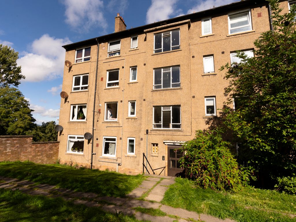 2 bed flat for sale in Saggar Street, Dundee DD2, £70,000
