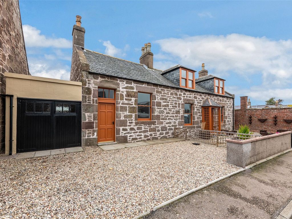 4 bed detached house for sale in Garvock Street, Laurencekirk, Aberdeenshire AB30, £270,000