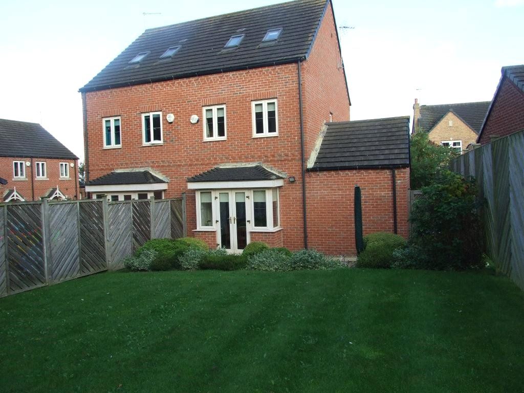 3 bed semi-detached house for sale in Belvoir Vale Grove, Bingham, Nottingham, Nottinghamshire NG13, £275,000