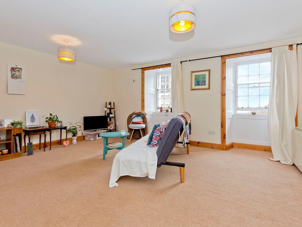 2 bed flat for sale in High Street, Pittenweem KY10, £185,000