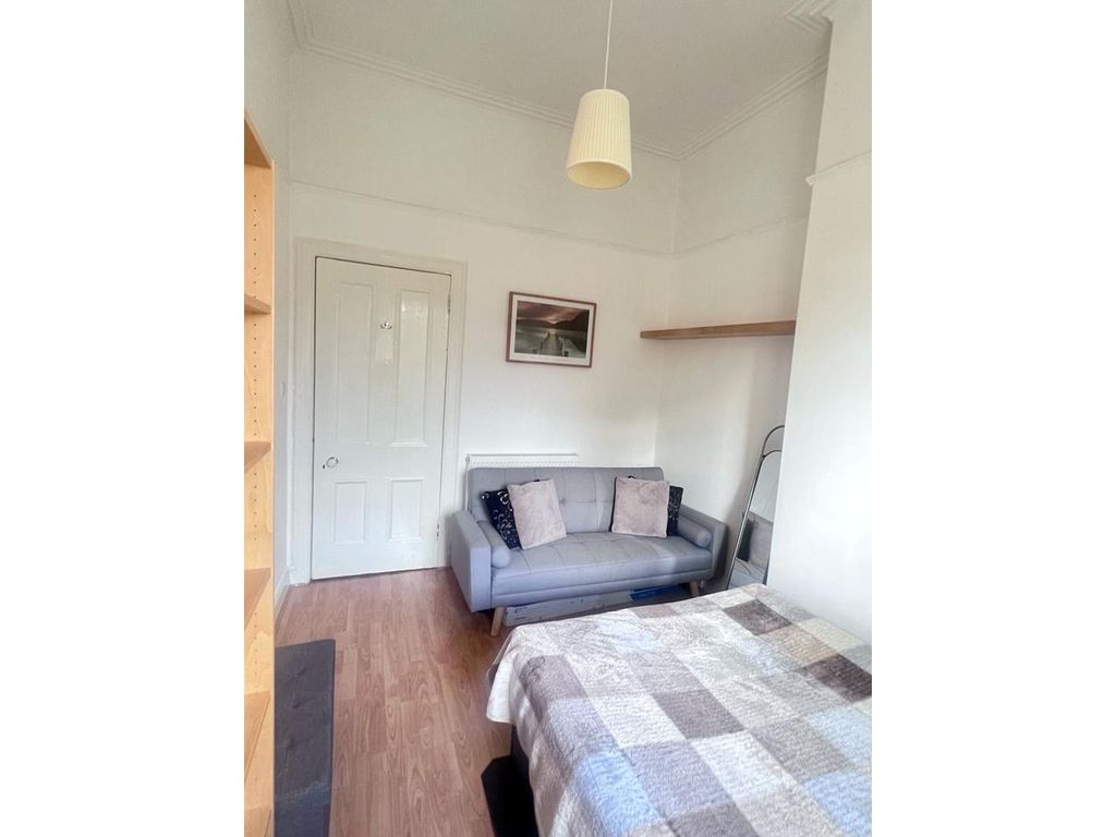 3 bed flat for sale in Espedair Street, Paisley PA2, £170,000