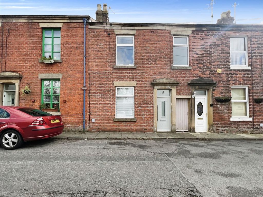 2 bed property for sale in Humber Street, Longridge, Preston PR3, £174,950