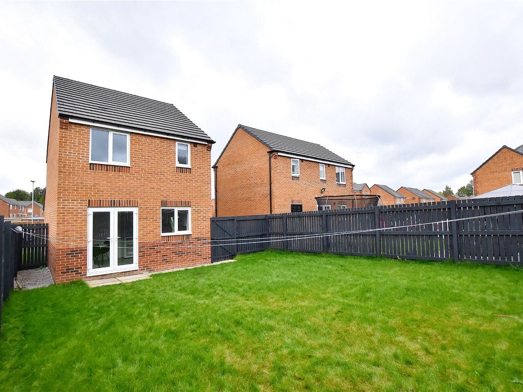 3 bed detached house for sale in Salisbury Drive, Balderstone, Rochdale, Greater Manchester OL11, £210,000