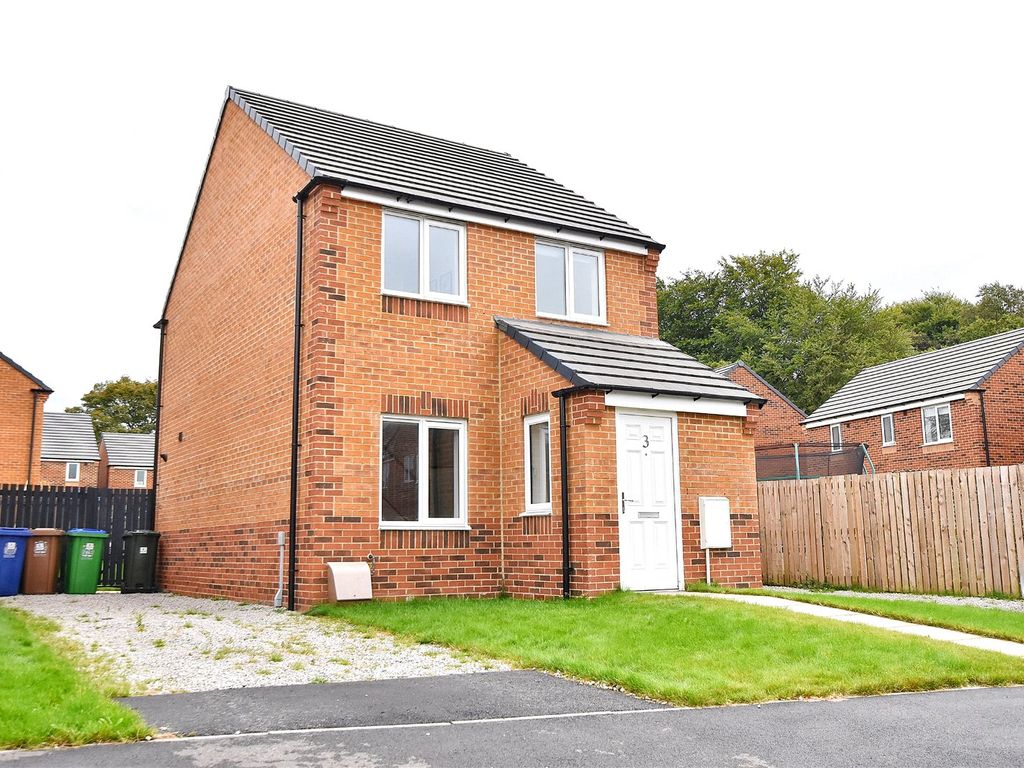 3 bed detached house for sale in Salisbury Drive, Balderstone, Rochdale, Greater Manchester OL11, £210,000