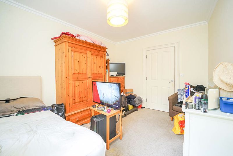2 bed flat for sale in Upper Kewstoke Road, Weston-Super-Mare BS23, £240,000