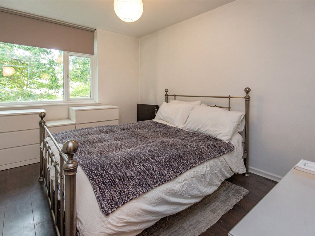 2 bed flat for sale in Druid Woods, Avon Way, Bristol BS9, £250,000