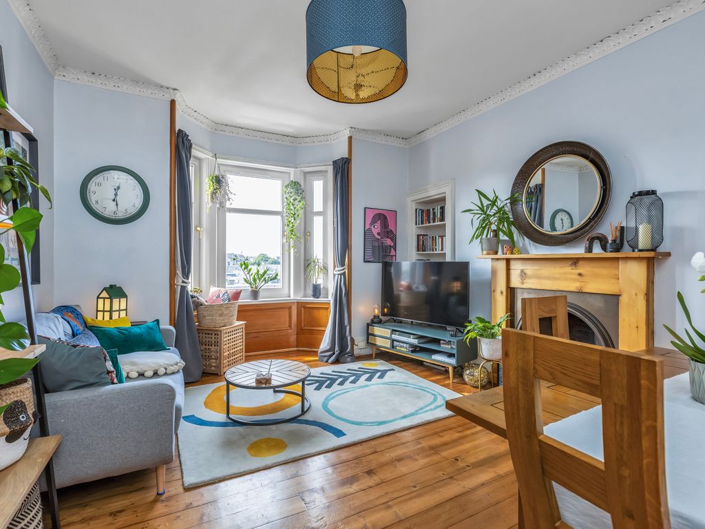 3 bed flat for sale in 33/5 Restalrig Road, Leith Links, Edinburgh EH6, £275,000