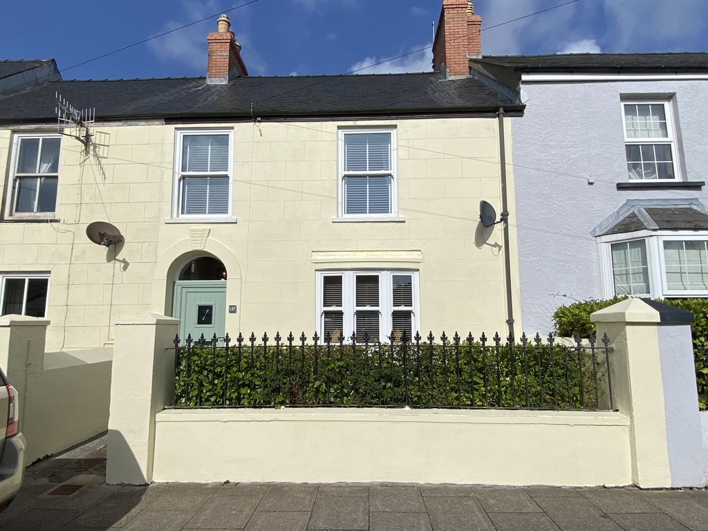 3 bed terraced house for sale in Charles Street, Milford Haven, Pembrokeshire SA73, £249,999