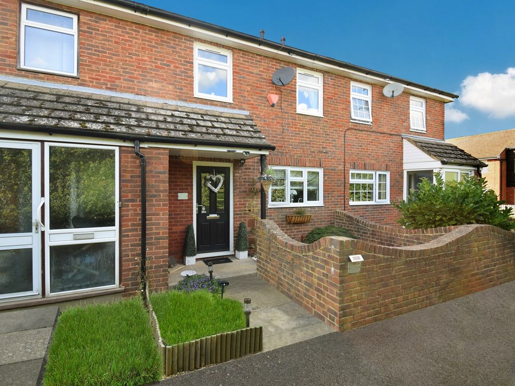 2 bed terraced house for sale in Plumpton Walk, Maidstone ME15, £290,000