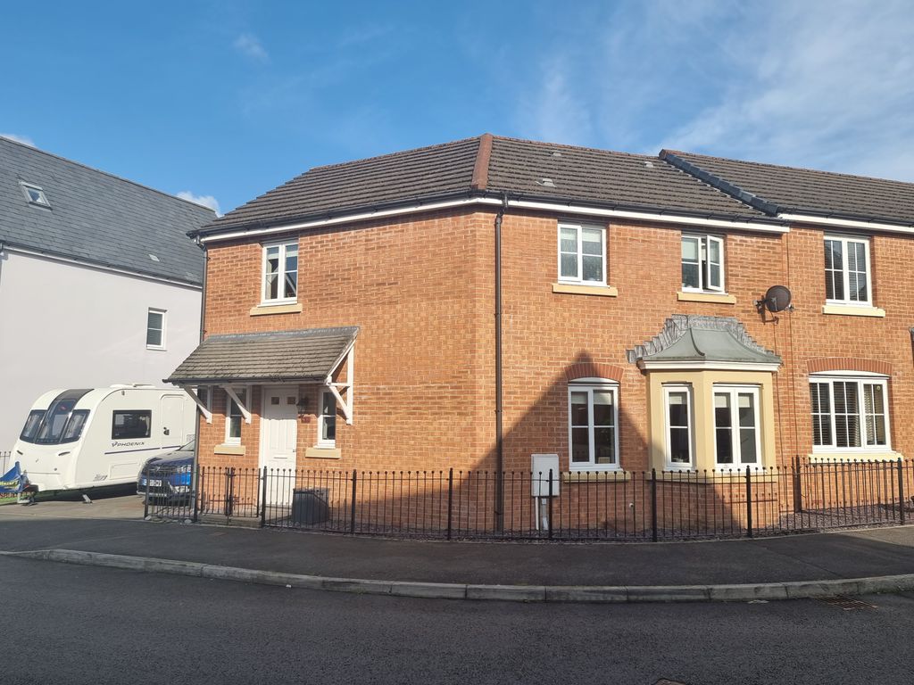 3 bed semi-detached house for sale in Ffordd Watkins, Birchgrove, Swansea SA7, £220,000