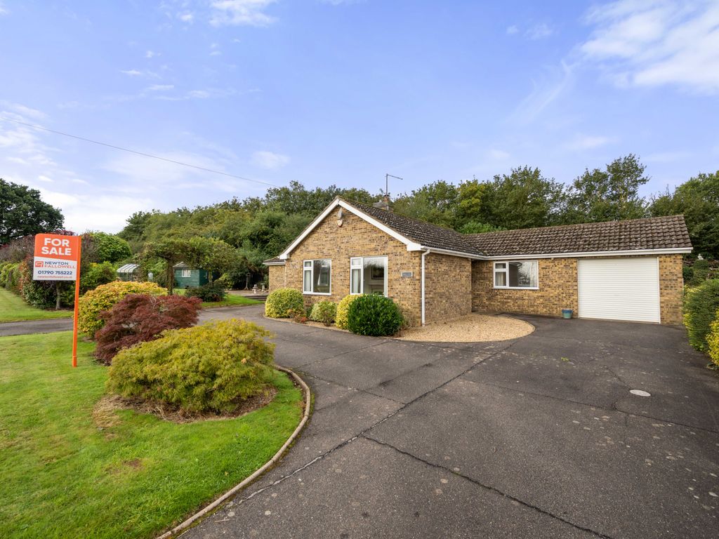 2 bed detached bungalow for sale in Boston Road, Spilsby PE23, £245,000
