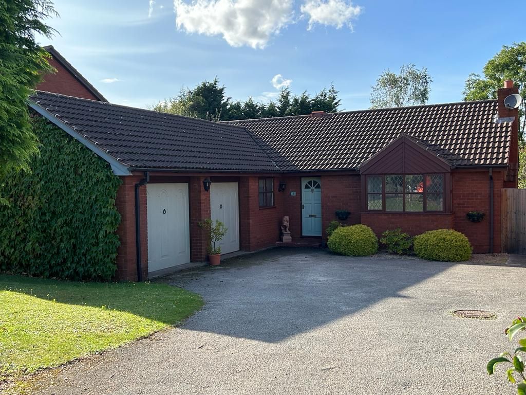 3 bed bungalow for sale in Muirfield Avenue, Doncaster DN4, £260,000
