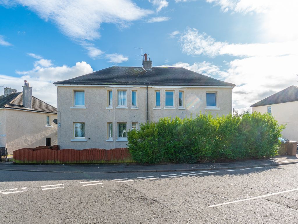 1 bed flat for sale in Green Road, Paisley PA2, £67,000
